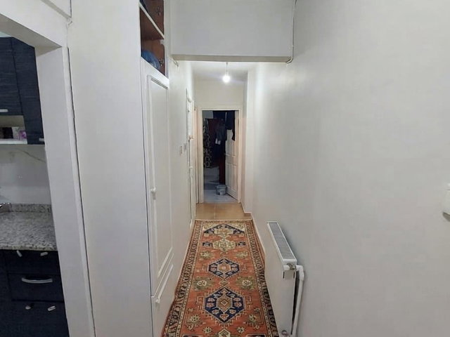 ÜSKÜDARIN KALBİNDE ÜNİVERSİTE VE TOPLU ULAŞIMLARA YÜRÜME MESAFESİNDE 1+1 KİRALIK DAİRE