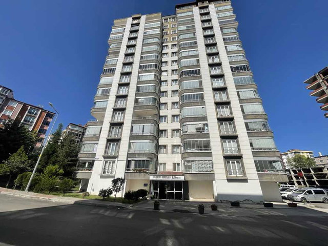 REMAX NEVİN’ DEN SATILIK 3+1 DAİRE