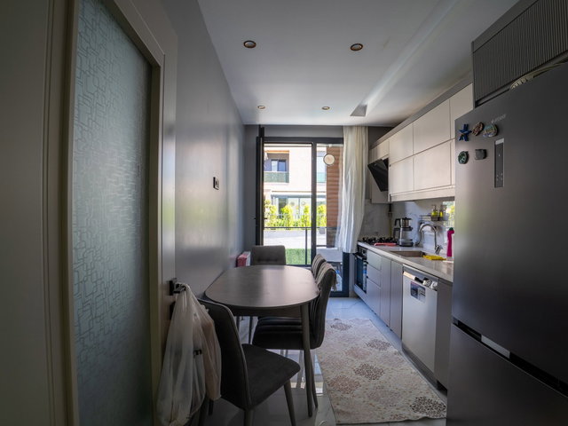 BEYLİKDÜZÜ KAVAKLI ES MARİN MENEKŞE SİTESİ SATILIK DAİRE 2+1