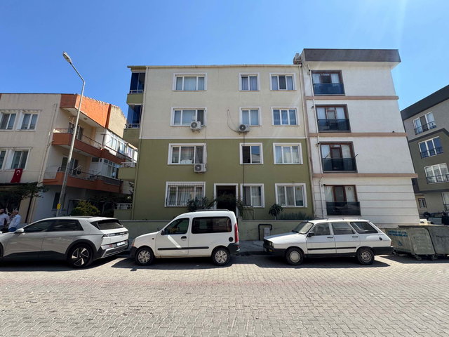 BARBAROS’TA TROYA VE ATATÜRK CADDESİ ARASINDA 2+1 SATILIK DAİRE