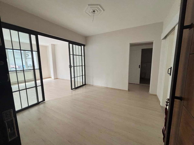 BİGA GAZİKEMAL MAH’DE ÇARŞIYA YAKIN, YENİLENMİŞ 3+1 KİRALIK DAİRE (BOŞ/EŞYASIZ)