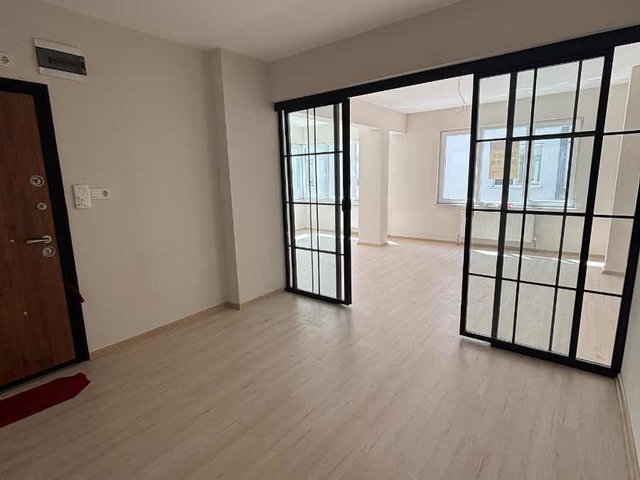 BİGA GAZİKEMAL MAH’DE ÇARŞIYA YAKIN, YENİLENMİŞ 3+1 KİRALIK DAİRE (BOŞ/EŞYASIZ)