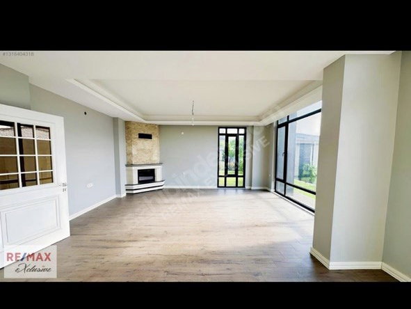 BAŞISKELE YÜKSELIŞ VILLALARINDA DENIZ MANZARALI LÜKS 4+1 VILLA