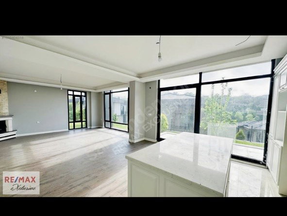 BAŞISKELE YÜKSELIŞ VILLALARINDA DENIZ MANZARALI LÜKS 4+1 VILLA