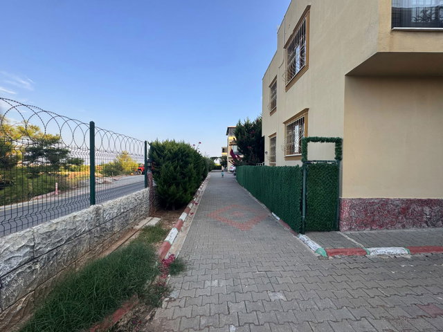 REMAX RİNA'DAN DENİZ VE ŞEHİR MANZARALI ÖZEL HAVUZLU VİLLA