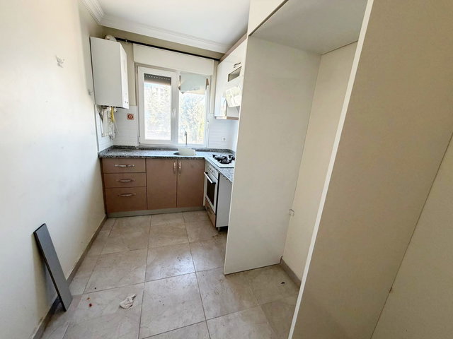 YENİ BİNADA BALKONLU AYRI MUTFAKLI ARAKATTA DAİRE FIRSATI