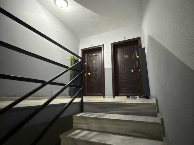RE/MAX METROPOLİTAN'DAN YAZLIK'TA SİTE İÇERİSİNDE GARAJLI 3+1 GENİŞ DAİRE!!