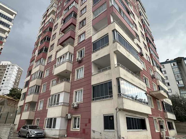 RE/MAX YENİ GAYRIMENKUL’DEN BOĞAZIÇI MAHALLESI’NDE SATILIK 3 + 1 DAIRE