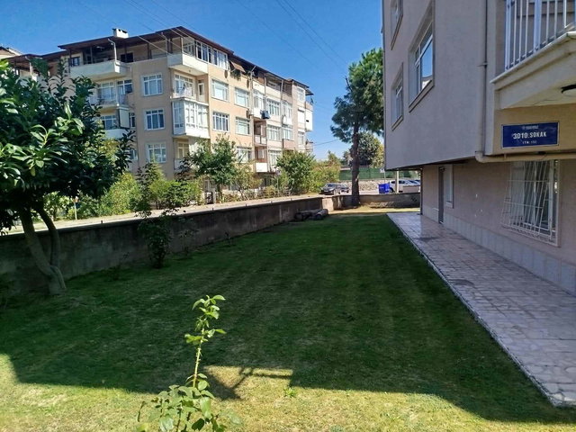 REMAX NATURAL'DAN DEĞİRMENDERE YÜZBAŞILARDA SATILIK 2+1 DAİRE