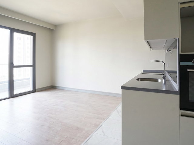 KENT İNCEK'TE AMERIKAN MUTFAK KIRALIK 2+1 DAIRE REMAX/ENBATI