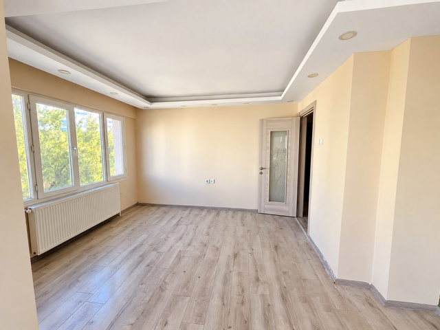 KAZIM KARABEKİRDE PARK MANZARALI, ÖNÜ AÇIK 3+1 KİRALIK DAİRE