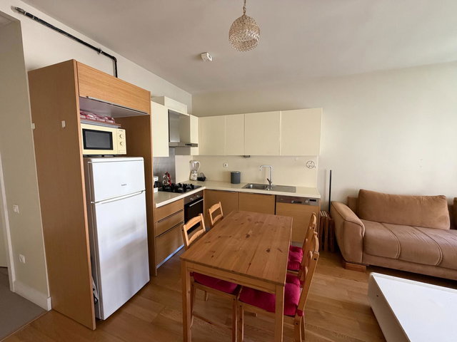 SİNPAŞ ALTINORAN DA GÖL MANZARALI EŞYALI KİRALIK 1+1 DAİRE