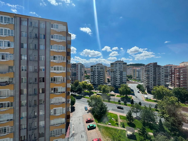 TACETTIN VELI MAHALLESINDE 3+1 KİRALIK 3 CEPHELI GENIŞ DAIRE