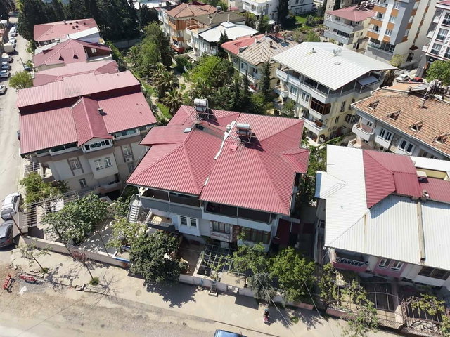 BAHÇELİEVLER’DE 275 M² BRÜT, 6+3 MÜSTAKİL EV | 4 CEPHE, BALKON, KREDİ & TAKAS UYGUN