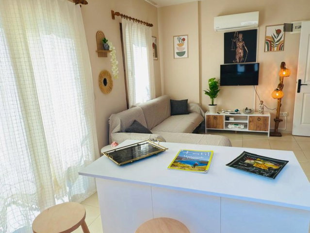 DATÇA MERKEZ'DE | HER YERE YÜRÜME MESAFESI | DÖNEMSEL KIRALIK 1+1 DAIRE