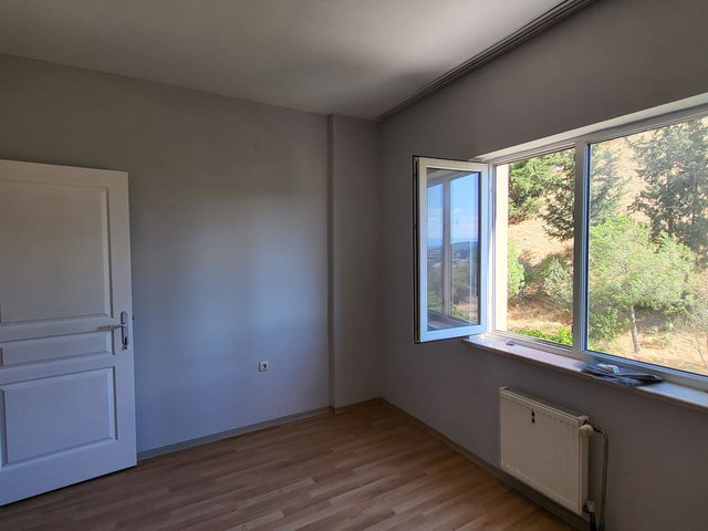 EDREMİT TOKİ'DE 3+1 KİRALIK DAİRE