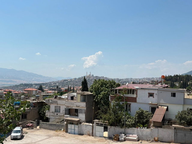 DURAKLI MAH.’DE 5+2, 230 M² BRÜT MÜSTAKİL EV | 3 BANYO, DOĞALGAZ KOMBİ