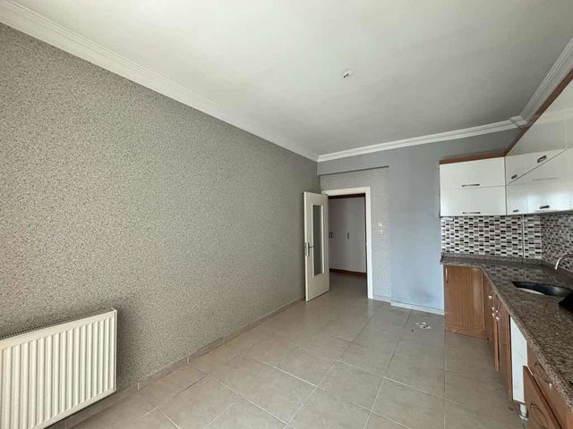 REMAX YENİ'DEN HAYDARBEY'DE KİRALIK SİTE İÇİ 4+1 DAİRE