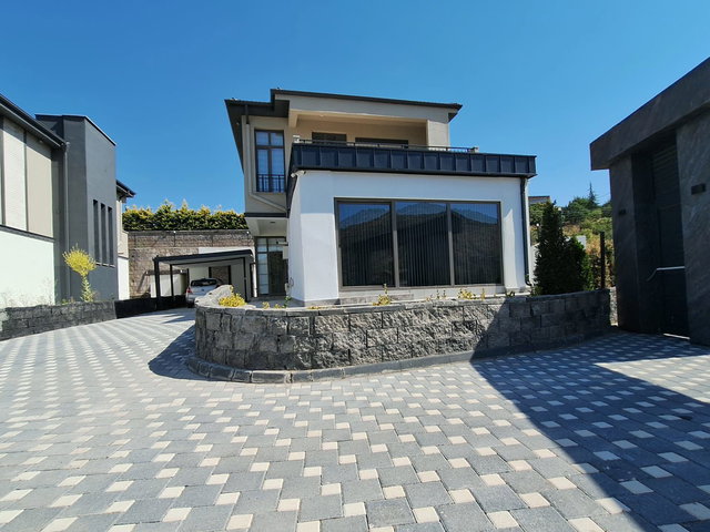 MELIKGAZI BECENDE 4.5+1 SATILIK LÜKS VILLA