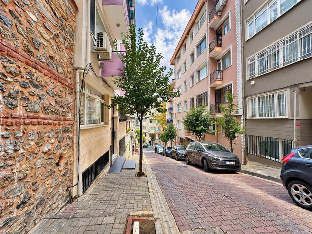 BEŞİKTAŞ’DA NİŞANTAŞINA KOMŞU SATILIK DENİZ MANZARALI 2+1 DAİRE
