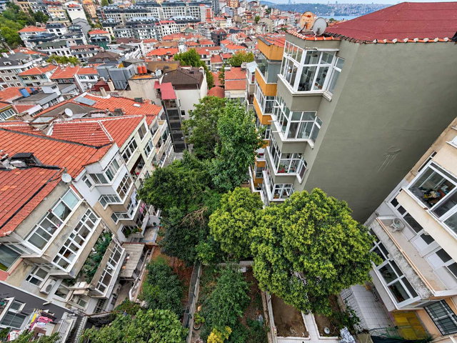 BEŞİKTAŞ’DA NİŞANTAŞINA KOMŞU SATILIK DENİZ MANZARALI 2+1 DAİRE