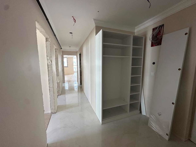 ÇEKMEKÖY TAŞDELEN'DE KIRALIK 3+1 EBEVEYN BANYOLU SIFIR DAIRE