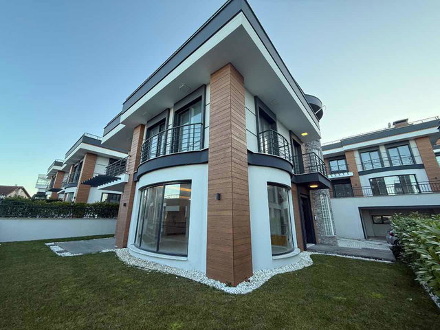 RE/MAX SOFT | SERDİVAN ADATIP YAKINI 7+2 ULTRA LÜKS TRİPLEKS