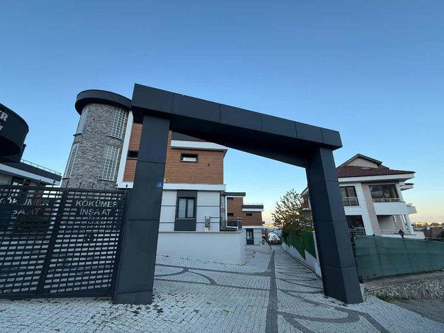 RE/MAX SOFT | SERDİVAN ADATIP YAKINI 7+2 ULTRA LÜKS TRİPLEKS