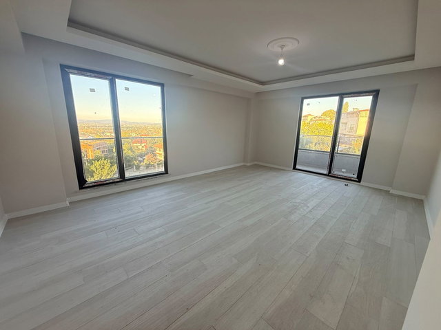 BASİKELE KULLAR MANZARALI  3+1DAİRE