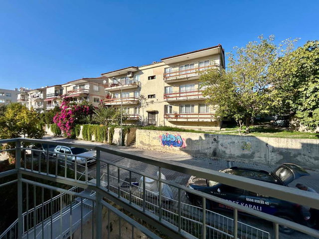 TÜRKMEN MAHALLESİ ALTINKUM SİTESİ ARA KAT KAPALI MUTFAK SATILIK 3+1 DAİRE