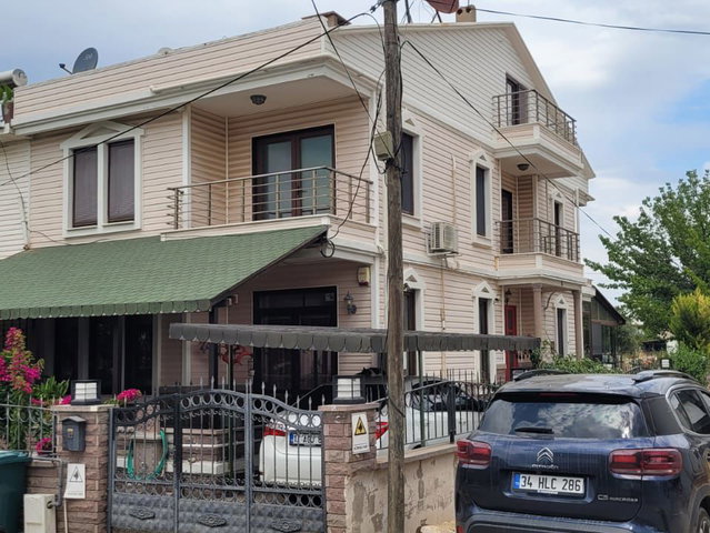 GÜZELYALI'DA DENIZE YAKIN 4+2