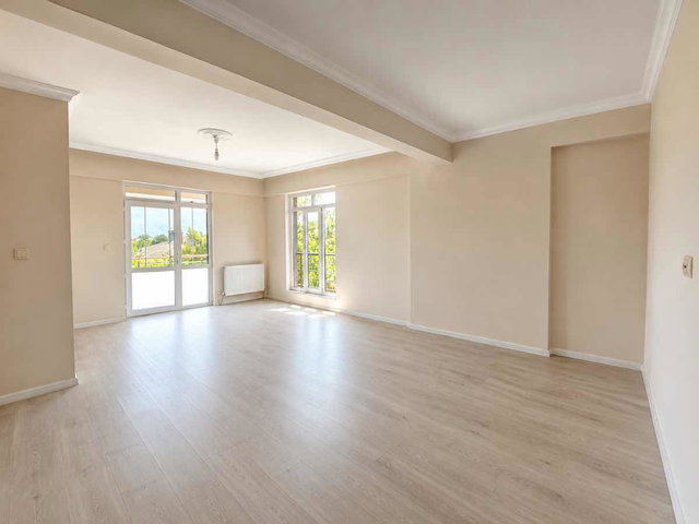 REMAX DEM'DEN YENİ HASTANE YANINDA ACİL SATILIK 3+1 DAİRE