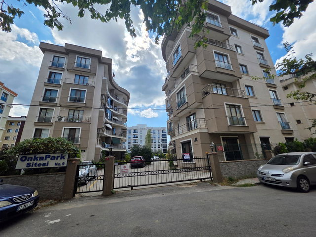 TUZLA'DA SİTE İÇİ LÜKS 3+1 KİRALIK DAİRE