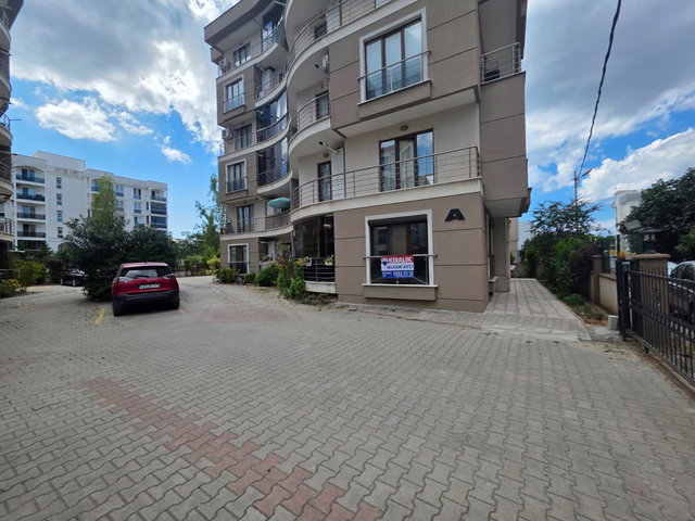 TUZLA'DA SİTE İÇİ LÜKS 3+1 KİRALIK DAİRE