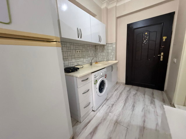 REMAX DESIGN KAMPÜS YOLUNDA KİRALIK 1+0 DAİRE