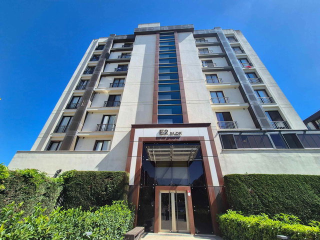 BEYLIKDÜZÜ KALEKENT SITESI  VADI CEPHE 1+1  KİRACILI KREDIYE UYGUN