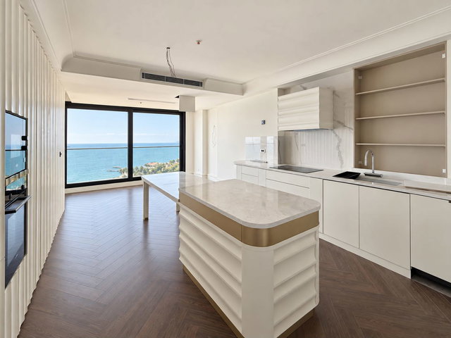 REMAX PALM'DEN MAJESTIC SEA TOWER'DA DENİZ MANZARALI SIFIR 5+1