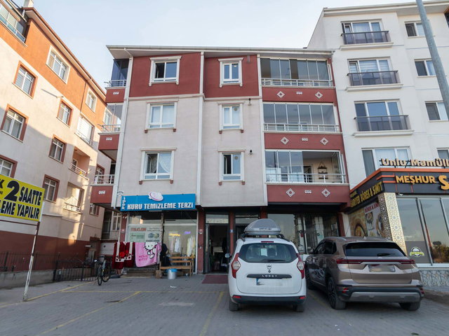 ERYAMAN ŞEKER MAHALLESİ’NDE 130 M² NET, 3+1, 2 BALKONLU SATILIK DAİRE