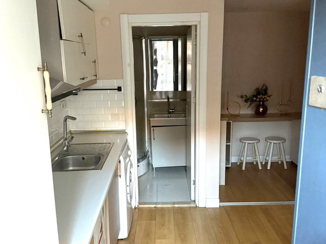 KARTAL YAKACIK ÇARŞI EŞYALI SATILIK DAİRE