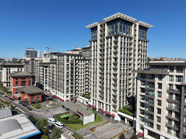 BURCU AYDENİZ RE/MAX'TAN POLAT PİYALEPAŞA RES.'DA 1+1 SATILIK