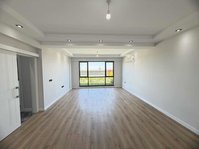 HÜRRİYET MAHALLESİNDE SATILIK 4+1 VİLLA