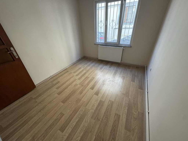 KAĞITHANE’DE SATILIK 2+1 BAHÇE KATI | ÇİFT CEPHE
