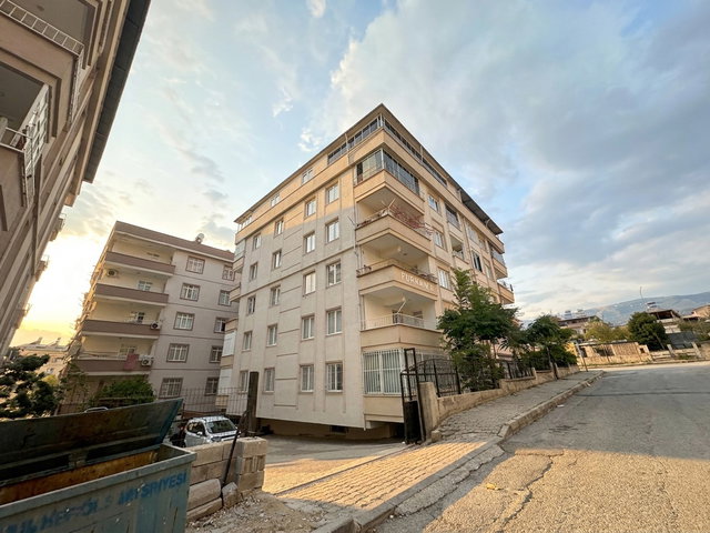DULKADİROĞLU’NDA 2018 YAPIMI 4+1 | 207 M² BRÜT | 3 CEPHELİ | BALKONLU