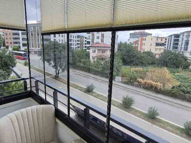 ATAKUM’DA EŞYALI 1+1 | 52 M² BRÜT | BALKONLU | DOĞALGAZ KOMBİLİ | KREDİYE UYGUN
