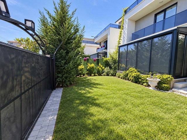 REMAX DESIGN PREMİUM 5+1 KİRALIK VİLLA