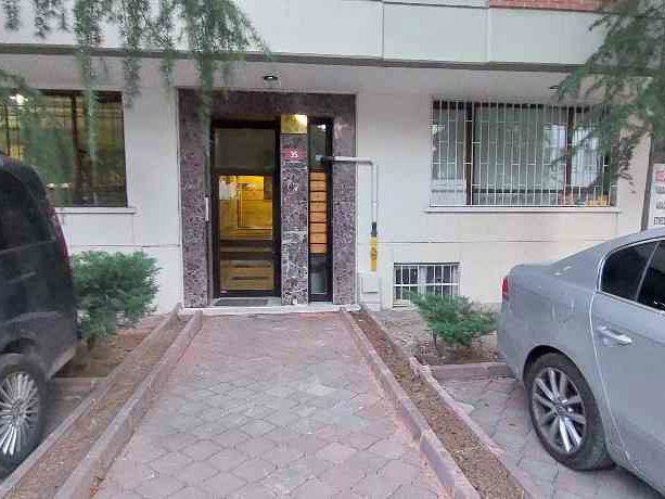 MEBUSEVLERİ AYTEN SOKAK'TA FULL YAPILI, YENİLENMİŞ 1.KAT KİRALIK DAİRE
