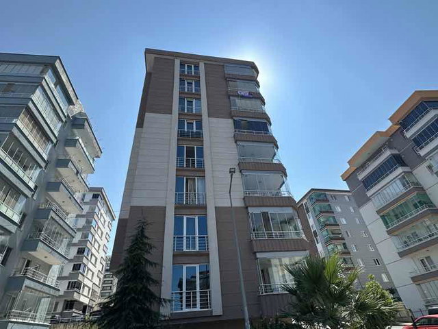 REMAX PARLA BARLAS GÜRLER'DEN CAĞALOĞLUNDA FIRSAT 3+1 DAİRE