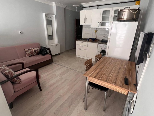 REMAX MID YILDIZ MAHALLESI'NDE EŞYALI 1+1