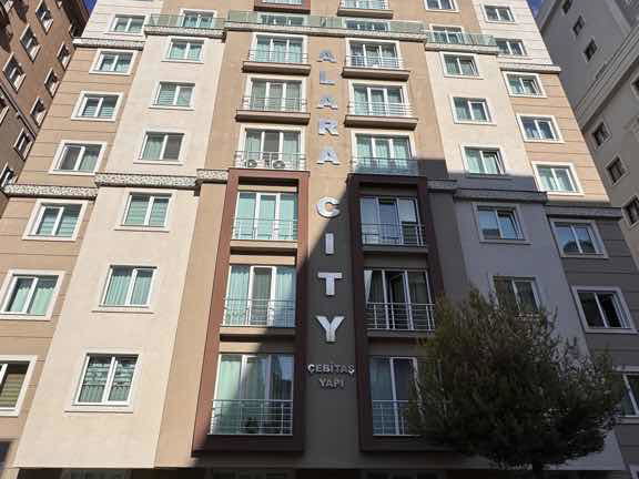 ESENYURT CUMHURIYET MAH.ALARA CITY’DE 136 M² 2+1 | ÇİFT BALKON | ÖNÜ AÇIK | 45.000 TL KİRA GETİRİSİ