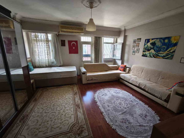 DENİZ MANZARALI EŞYALI GENÇ BİNADA 2+1 KİRALIK DAİRE